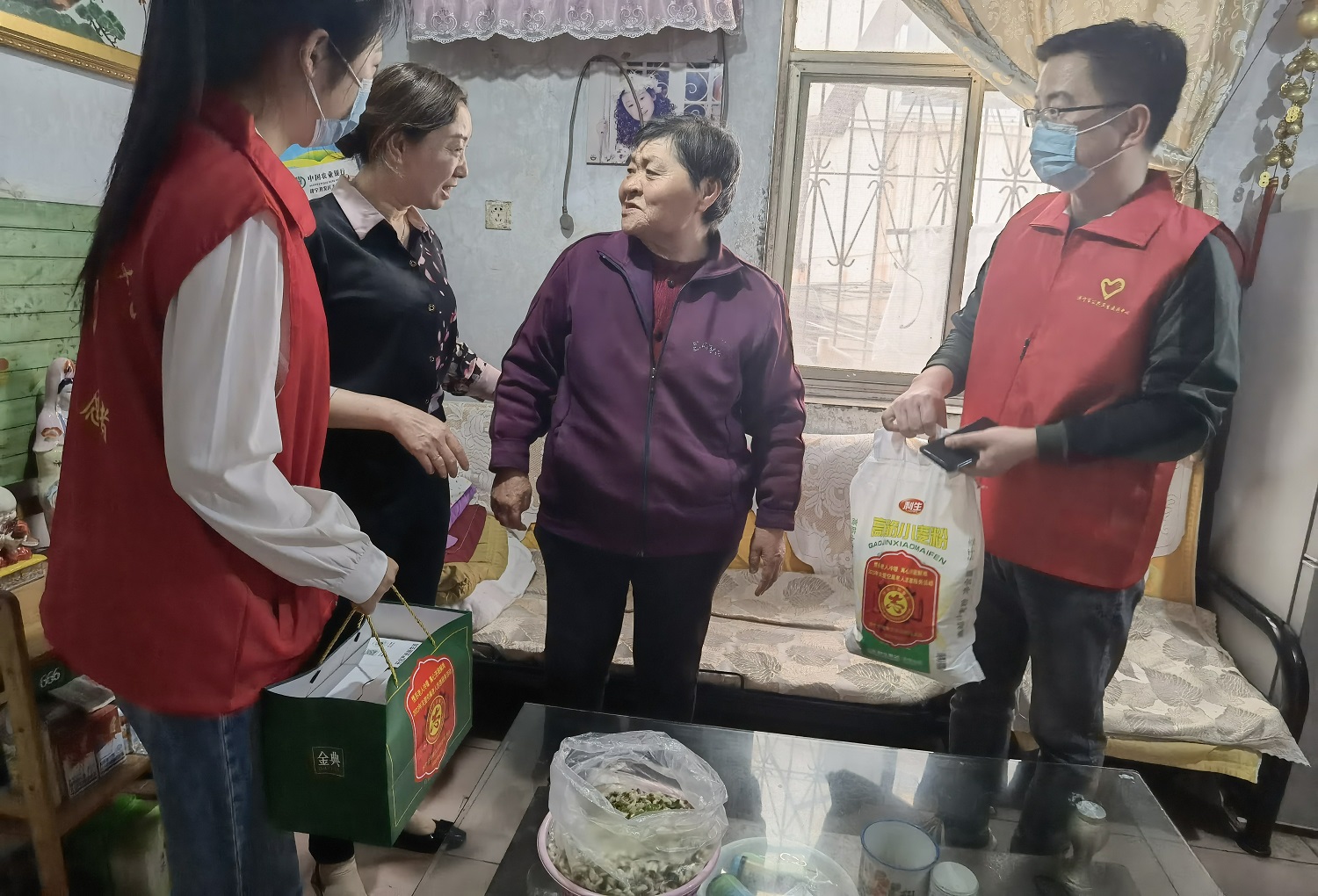 【志愿服务】济宁市公共卫生医疗中心开展“情系老人冷暖 真心济困解难