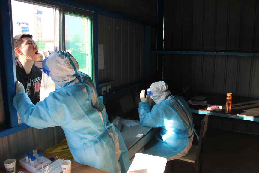 全员核酸检测把好“工地防疫关”