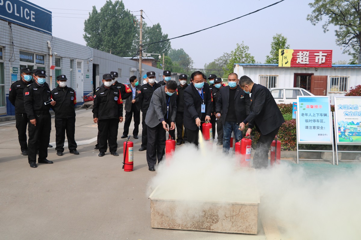 济宁市公共卫生医疗中心举行消防培训及灭火演练