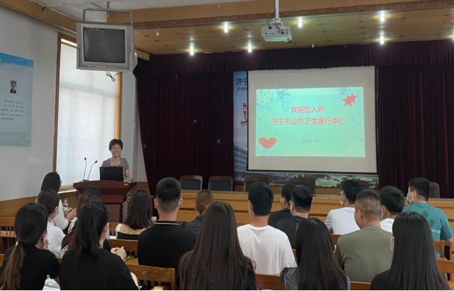 医院新入职护理人员完成岗前培训 医院新入职护理人员完成岗前培训