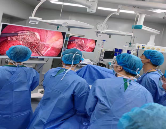 济宁市公共卫生医疗中心成功开展首例腹腔镜下肝肿瘤切除术